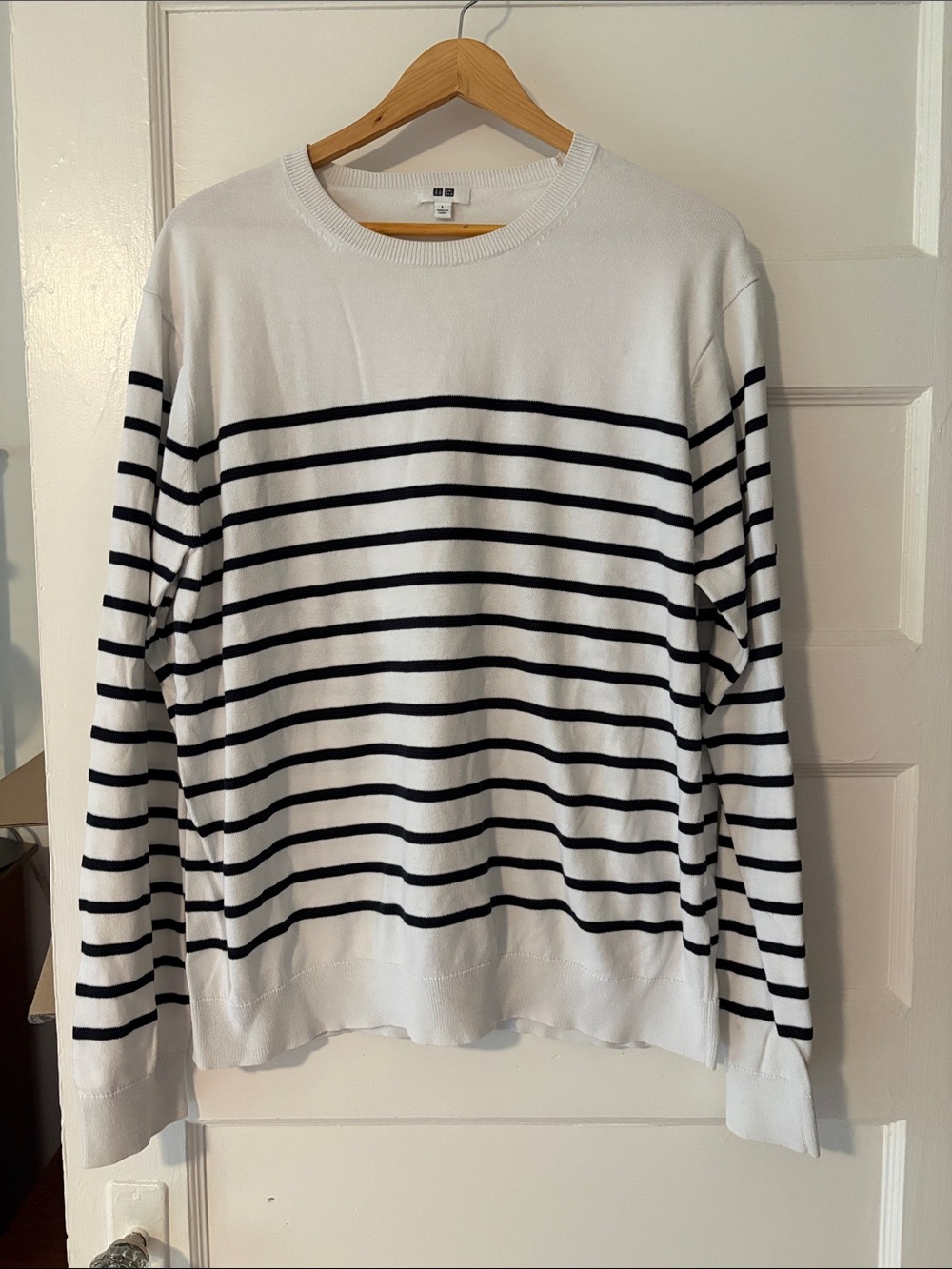 Uniqlo White Crewneck Sweater with Black Stripes